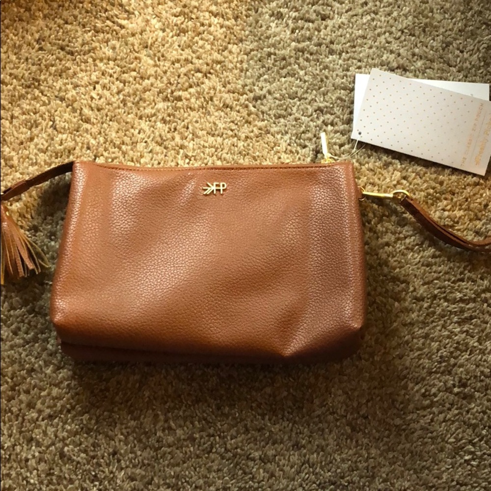 Freshly Picked the Classic ZIP Pouch